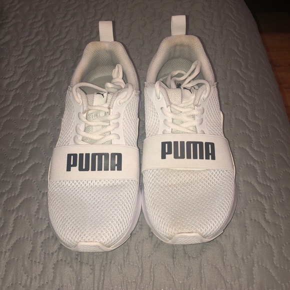 White and black soft foam puma - Picture 2 of 3